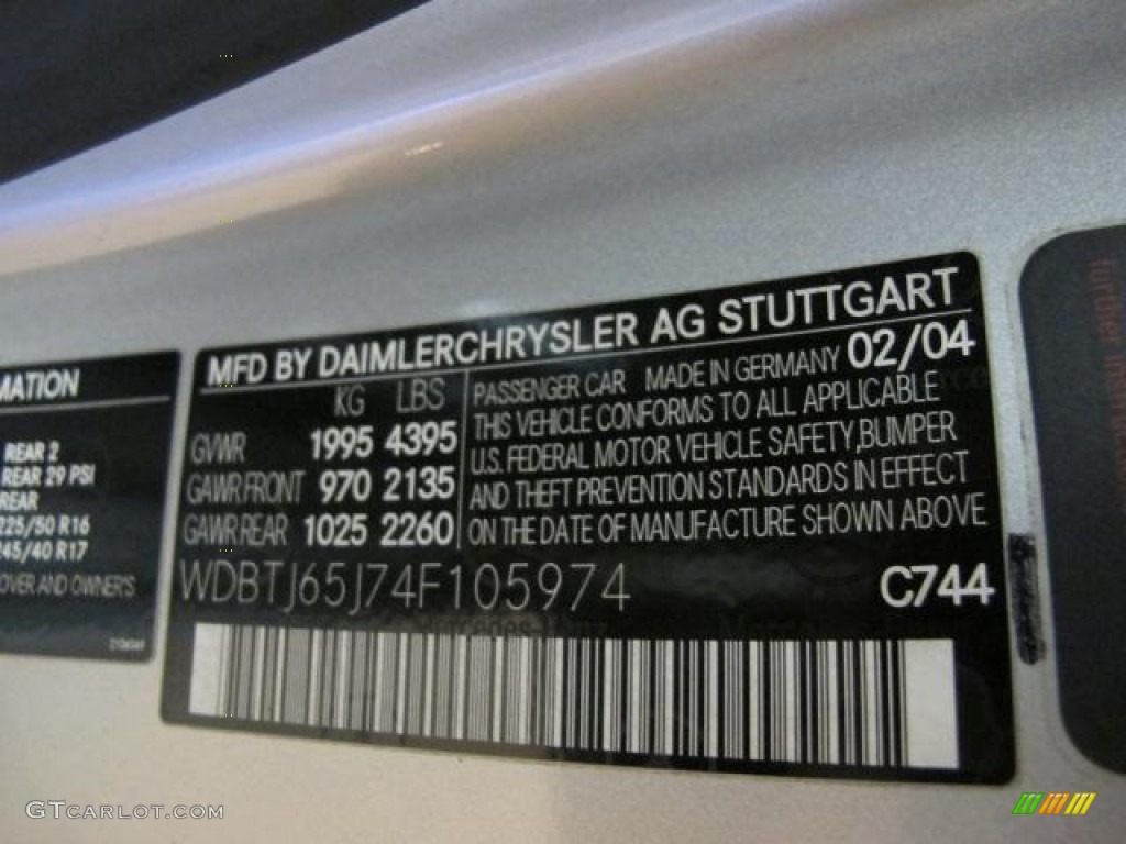 2004 CLK 320 Coupe - Brilliant Silver Metallic / Charcoal photo #19