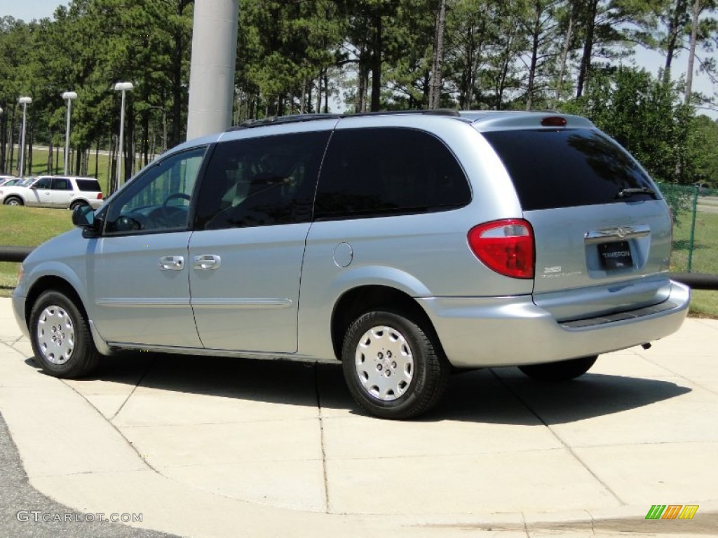 2003 Town & Country LX - Butane Blue Pearl / Navy Blue photo #6