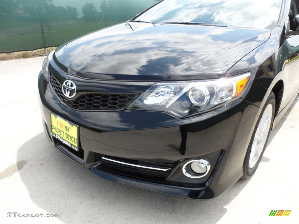 2012 Camry SE - Attitude Black Metallic / Black/Ash photo #10