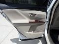 Blizzard White Pearl - Venza XLE Photo No. 21