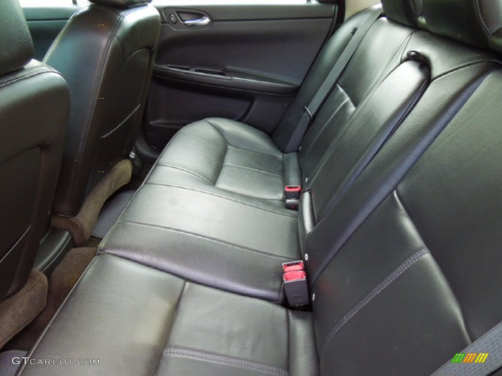 2006 Impala LTZ - Sport Red Metallic / Ebony Black photo #17