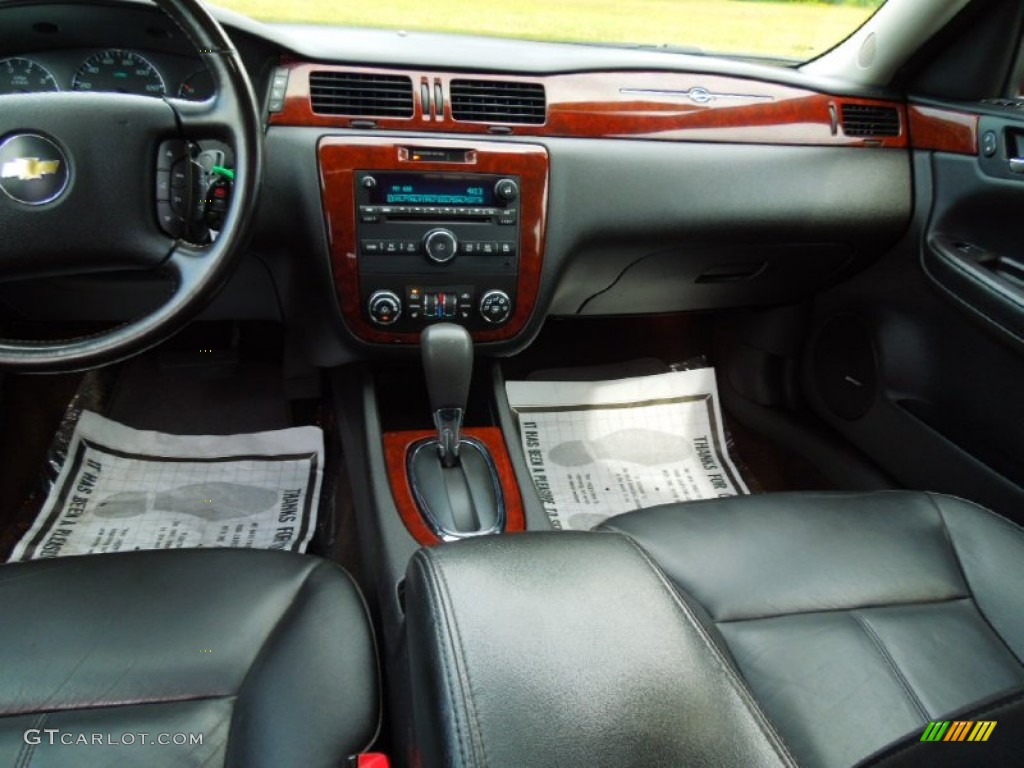 2006 Impala LTZ - Sport Red Metallic / Ebony Black photo #19