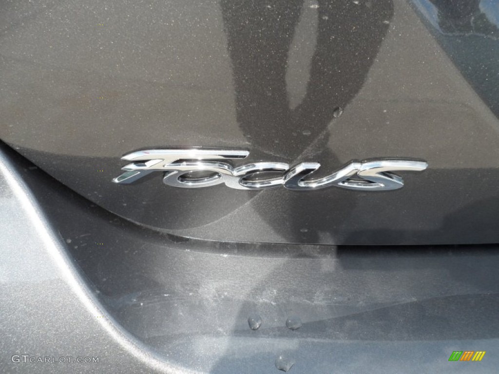 2012 Focus SE Sport 5-Door - Sterling Grey Metallic / Two-Tone Sport photo #14