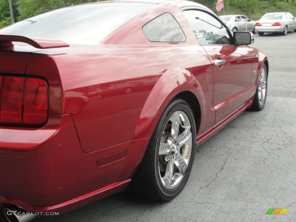 2006 Mustang GT Premium Coupe - Redfire Metallic / Light Graphite photo #14