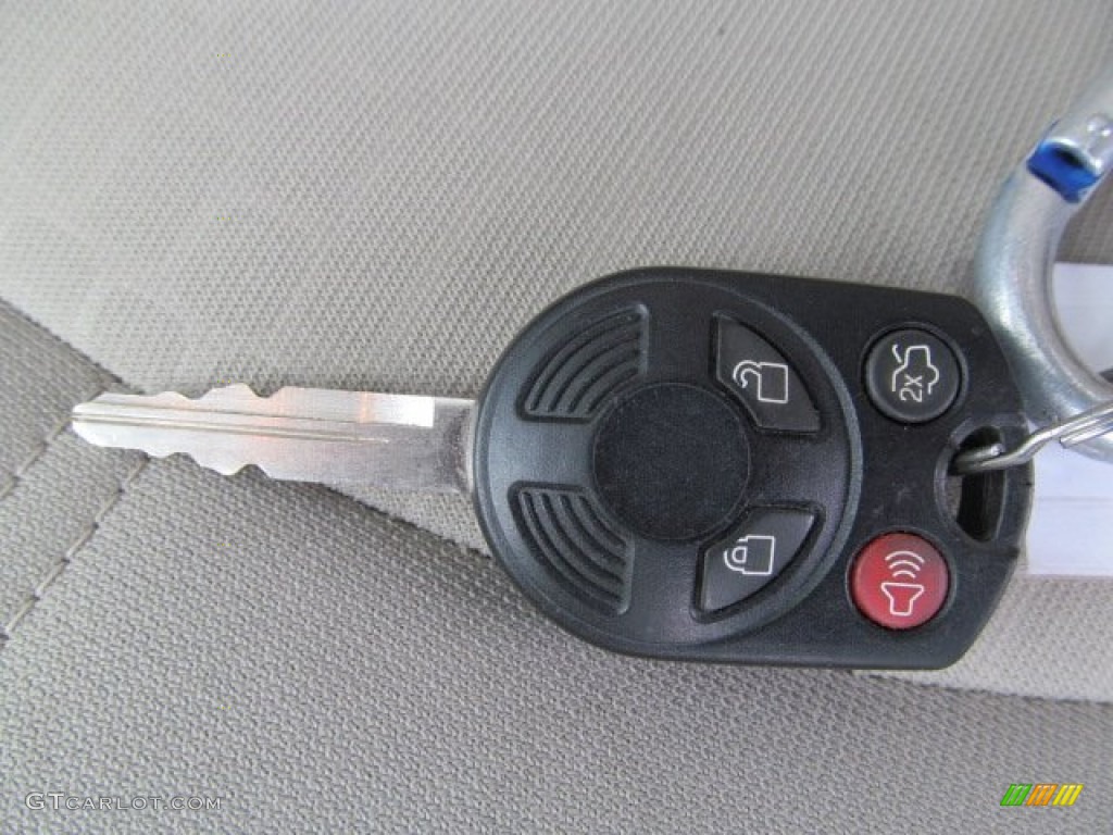 2008 Mercury Mariner V6 4WD Keys Photo #64416041