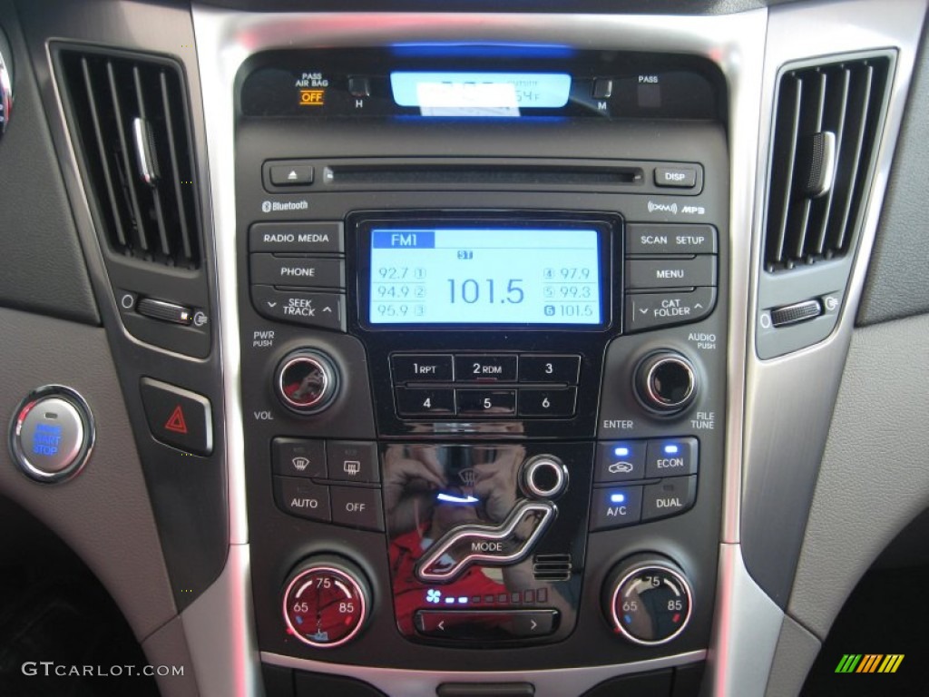 2012 Hyundai Sonata Hybrid Controls Photo #64419809