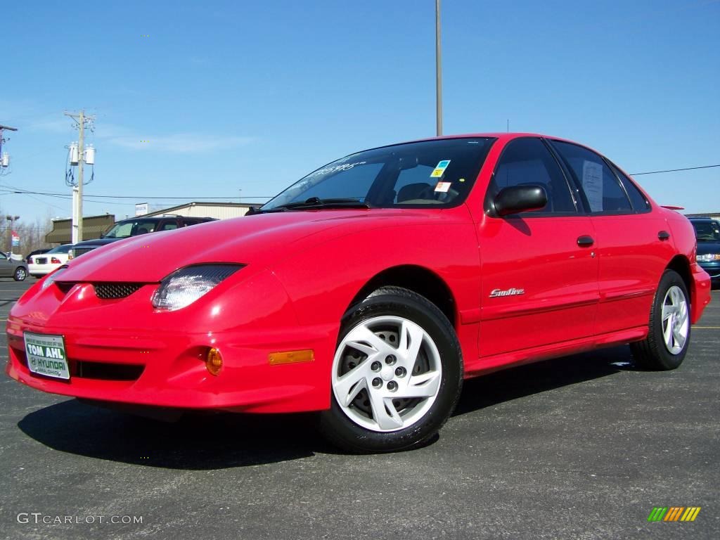 2000 Sunfire SE Sedan - Bright Red / Taupe photo #1