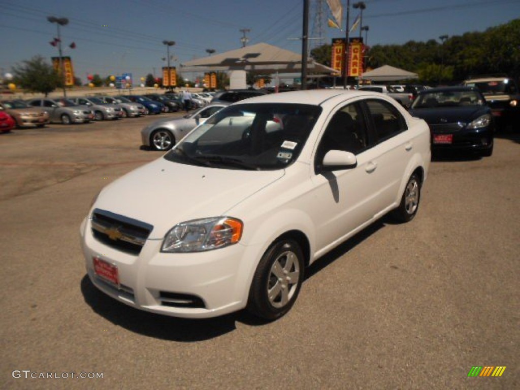 2011 Aveo LT Sedan - Summit White / Neutral photo #3