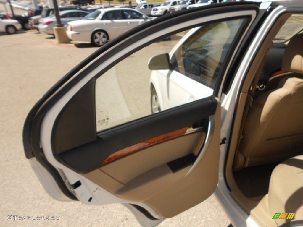 2011 Aveo LT Sedan - Summit White / Neutral photo #16