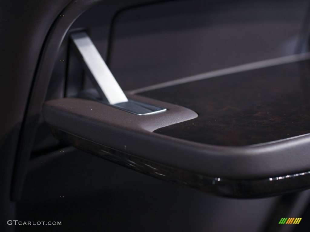 2009 Continental Flying Spur Mulliner - Glacier White / Burnt Oak photo #102