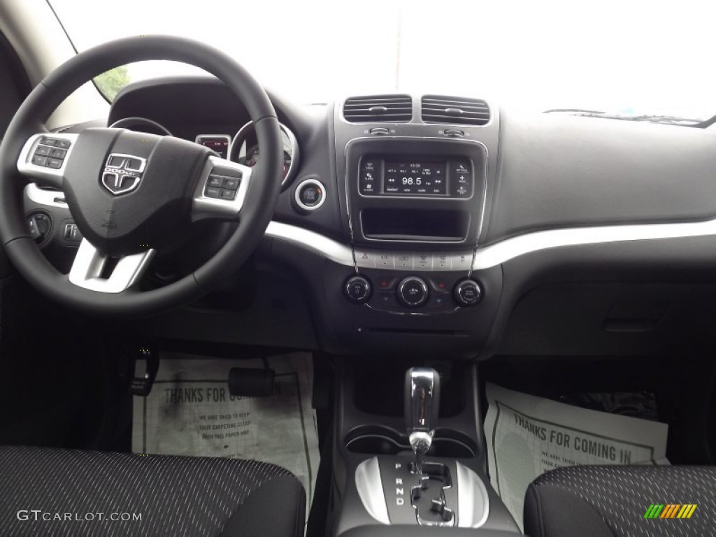 2012 Journey SXT - Brilliant Red Tri-Coat Pearl / Black photo #10