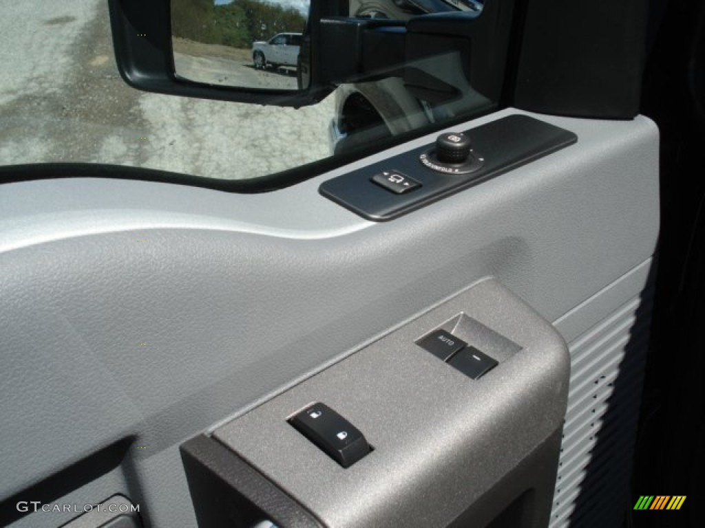 2012 F350 Super Duty XLT Regular Cab 4x4 - Dark Blue Pearl Metallic / Steel photo #14