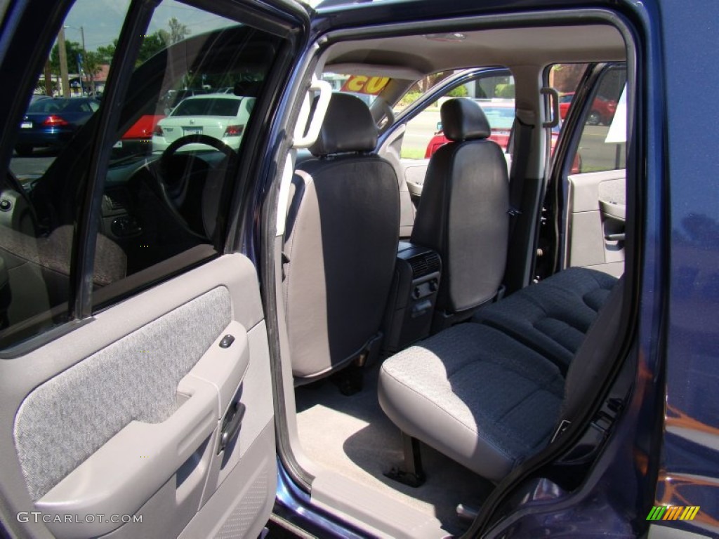 2003 Explorer XLS 4x4 - True Blue Metallic / Graphite Grey photo #10