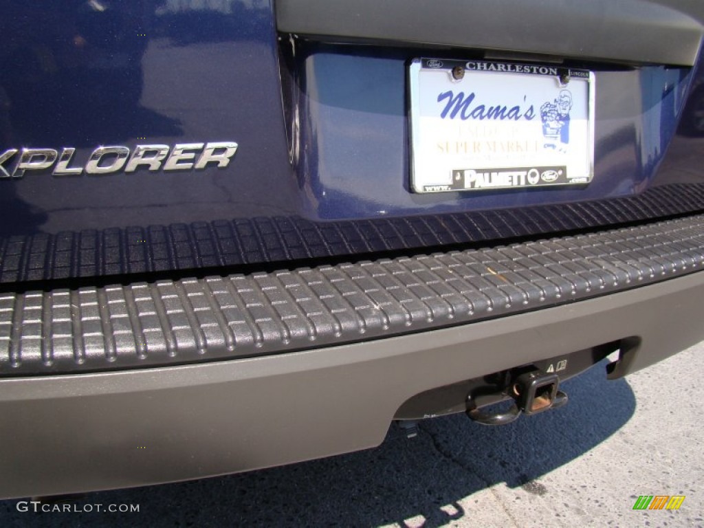 2003 Explorer XLS 4x4 - True Blue Metallic / Graphite Grey photo #30