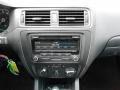 Black - Jetta SE Sedan Photo No. 17