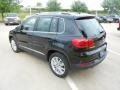 Deep Black Metallic - Tiguan SE Photo No. 5
