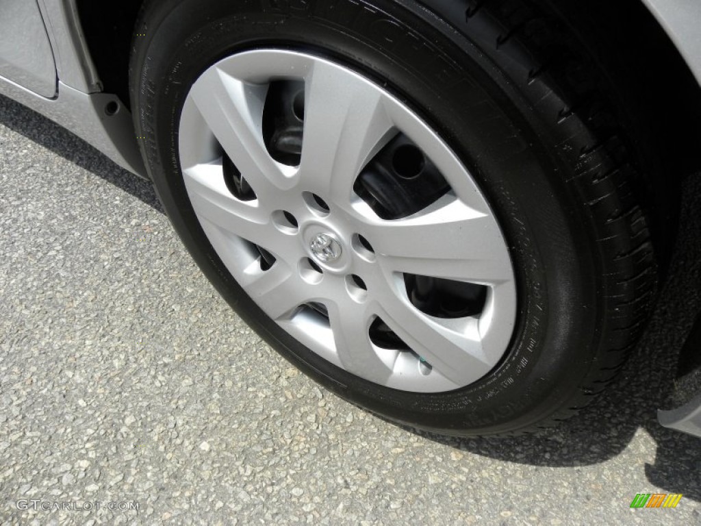 2010 Camry LE - Classic Silver Metallic / Ash Gray photo #16