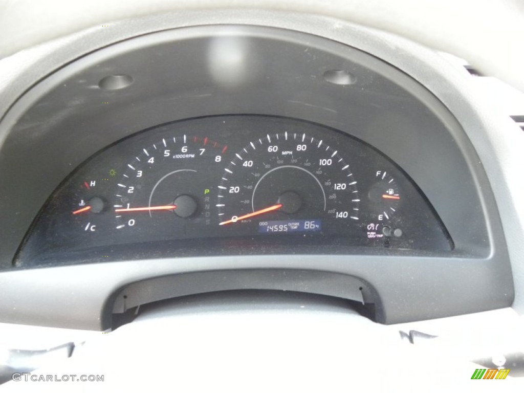 2010 Camry LE - Classic Silver Metallic / Ash Gray photo #23