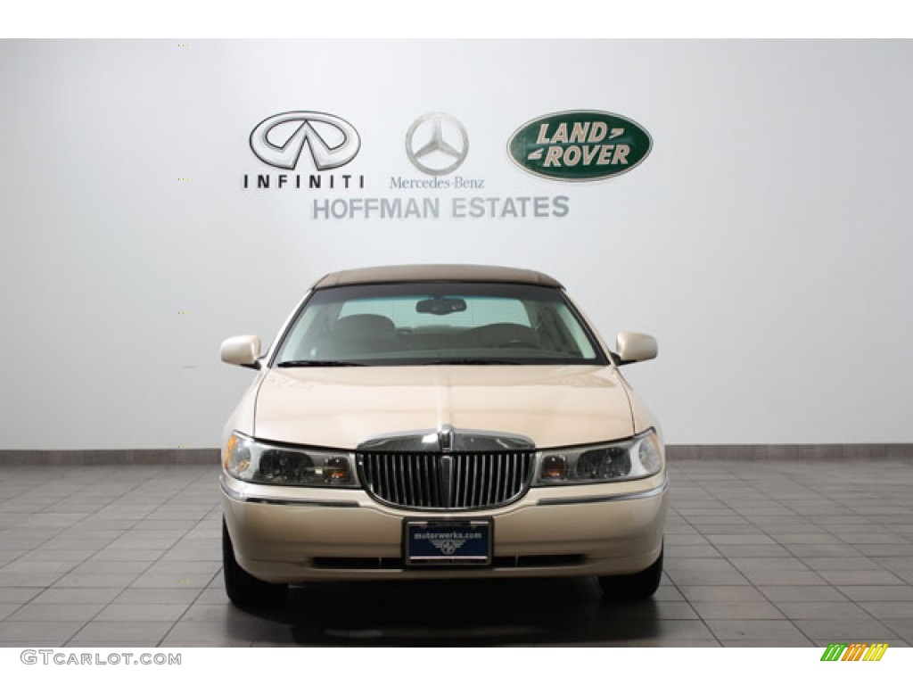 1998 Town Car Cartier - White Pearl Metallic / Light Parchment photo #3