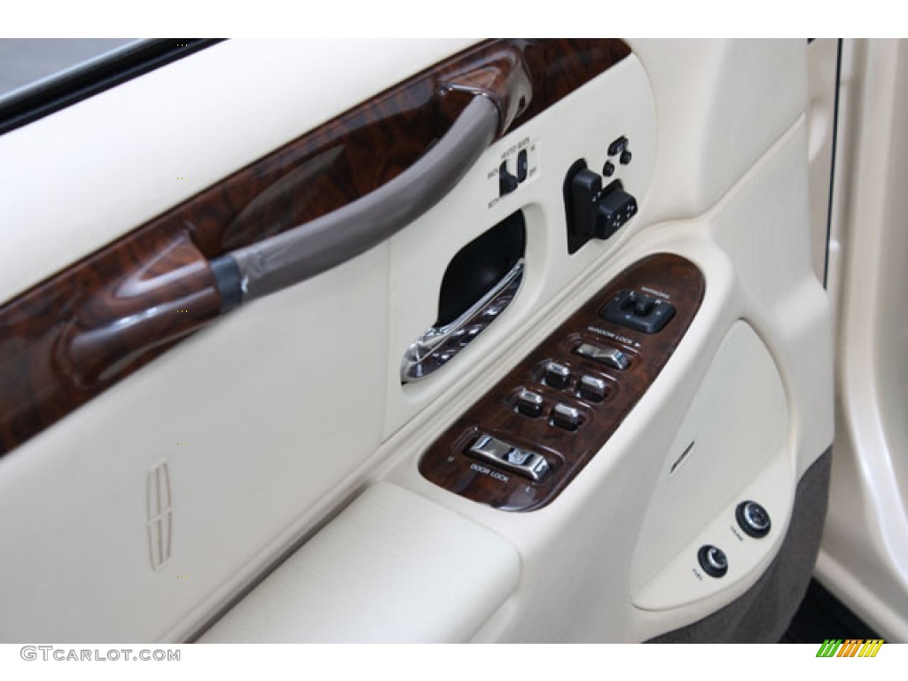 1998 Lincoln Town Car Cartier Controls Photo #64441959