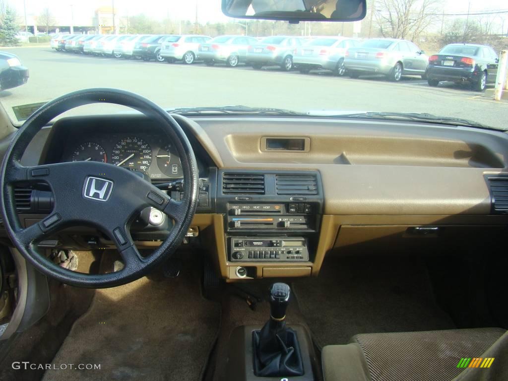1988 Gold Metallic Honda Accord DX Hatchback #6402815 Photo #10 |   - Car Color Galleries