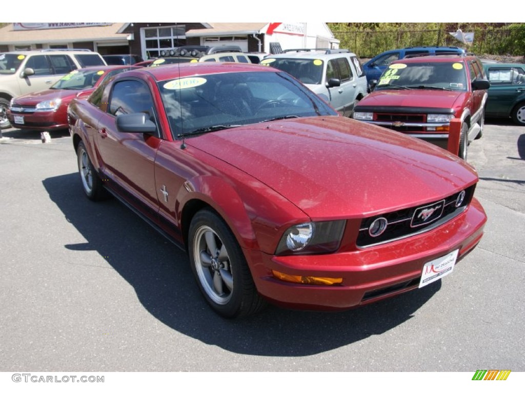 2006 Mustang V6 Premium Coupe - Redfire Metallic / Dark Charcoal photo #3