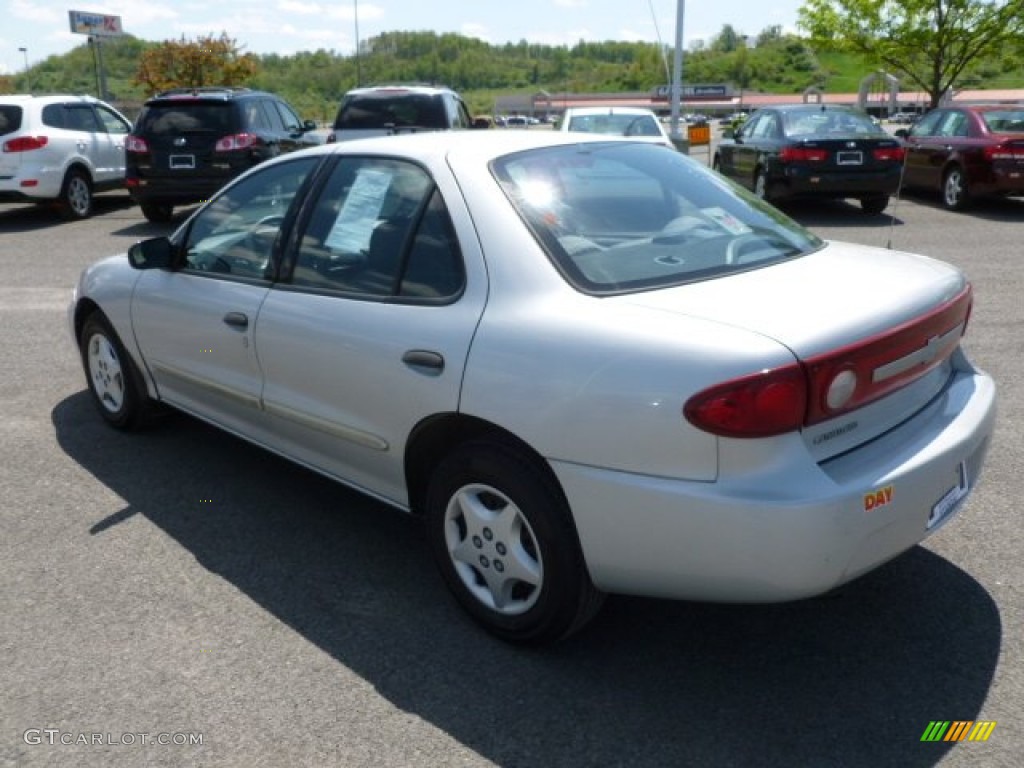 2003 Cavalier Sedan - Ultra Silver Metallic / Graphite Gray photo #5