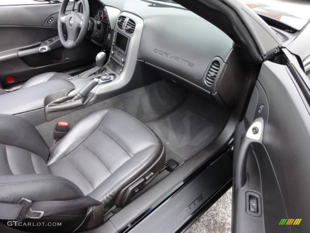 2007 Chevrolet Corvette Convertible Ebony Dashboard Photo #64449435