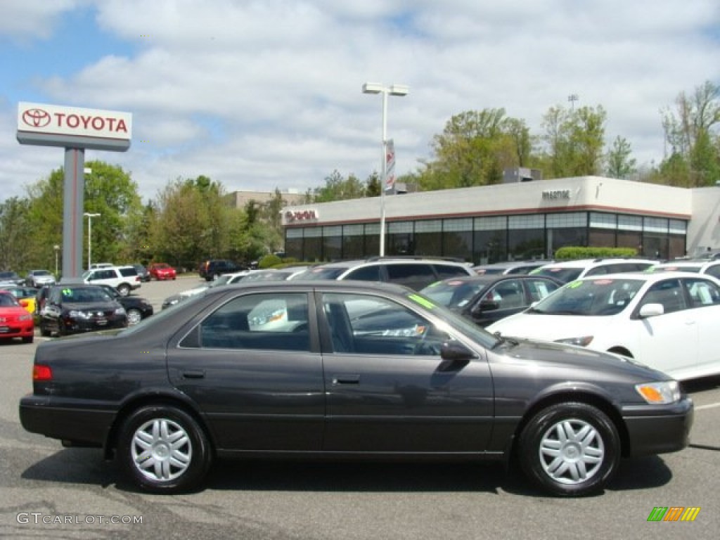 Graphite Gray Pearl 2000 Toyota Camry LE Exterior Photo #64450260
