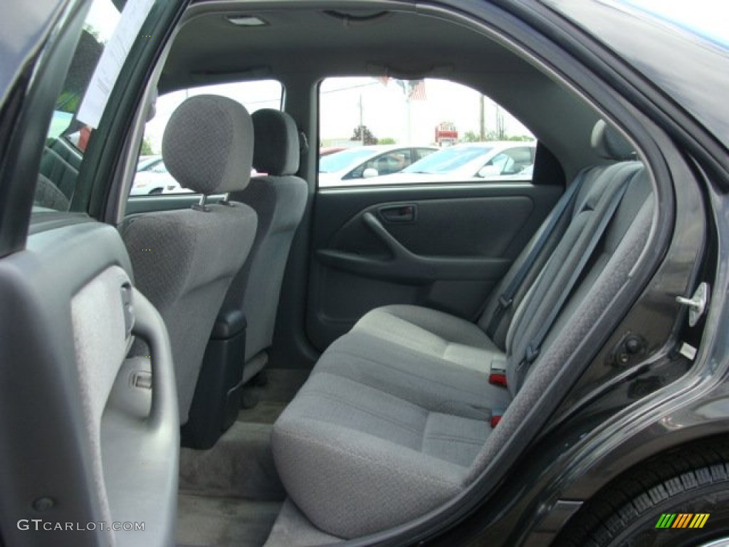 2000 Toyota Camry LE Rear Seat Photo #64450359