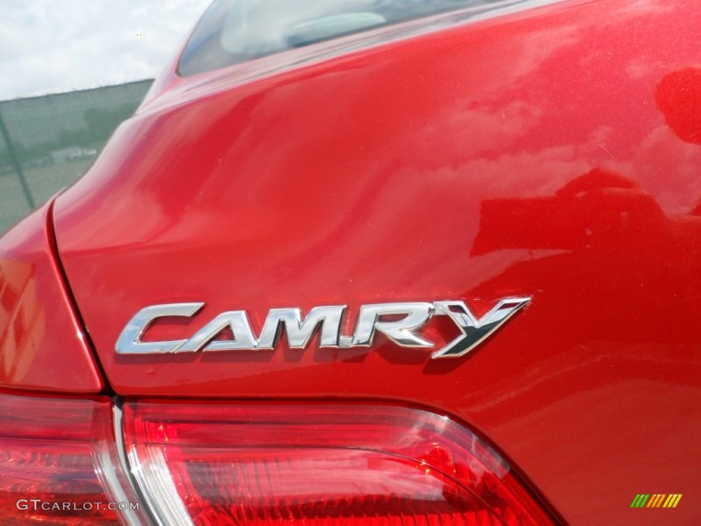 2011 Camry XLE V6 - Barcelona Red Metallic / Ash photo #20