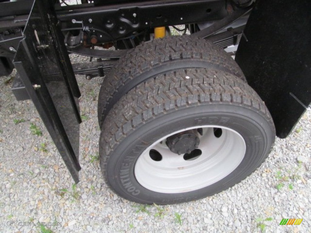 2012 Ford F450 Super Duty XL Regular Cab Chassis Wheel Photo #64454586
