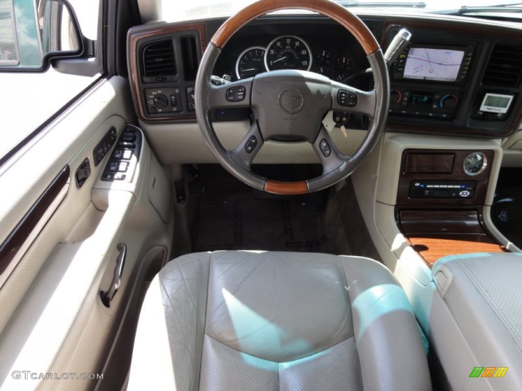 2003 Escalade AWD - Green Envy / Shale photo #31