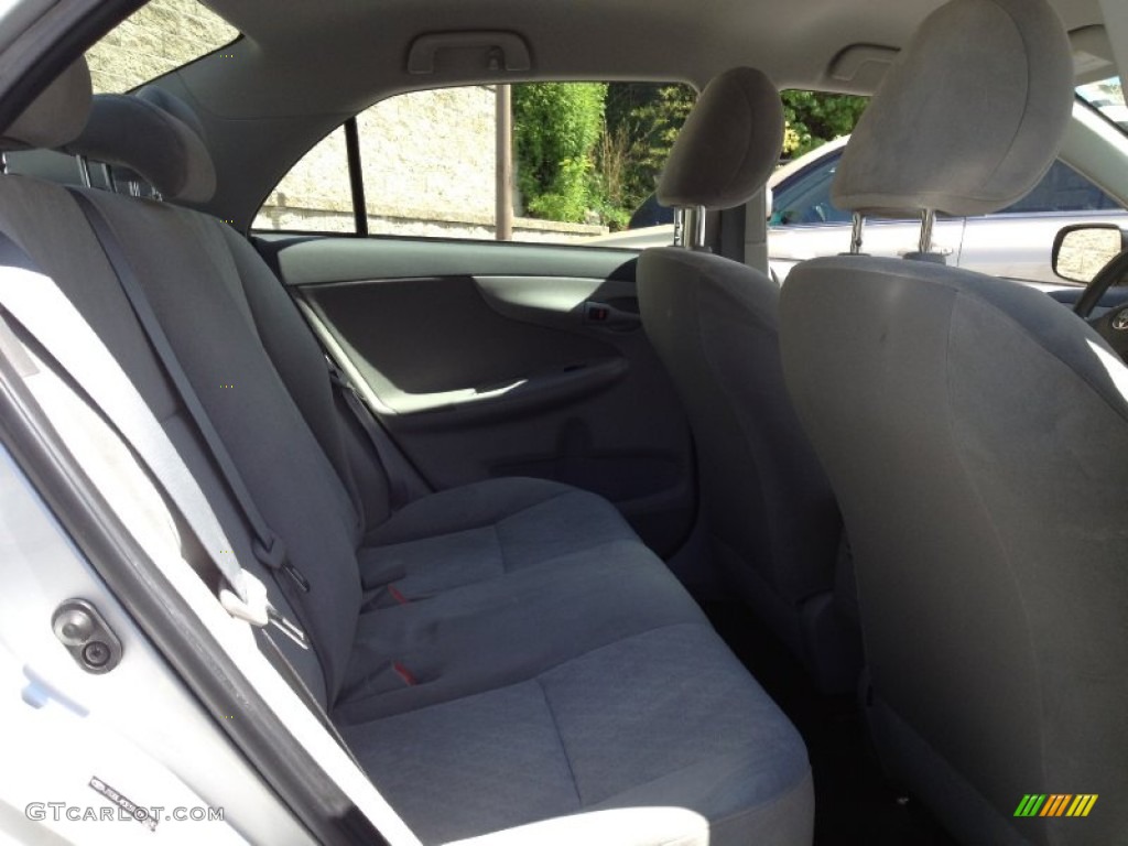 2009 Corolla LE - Classic Silver Metallic / Ash photo #19