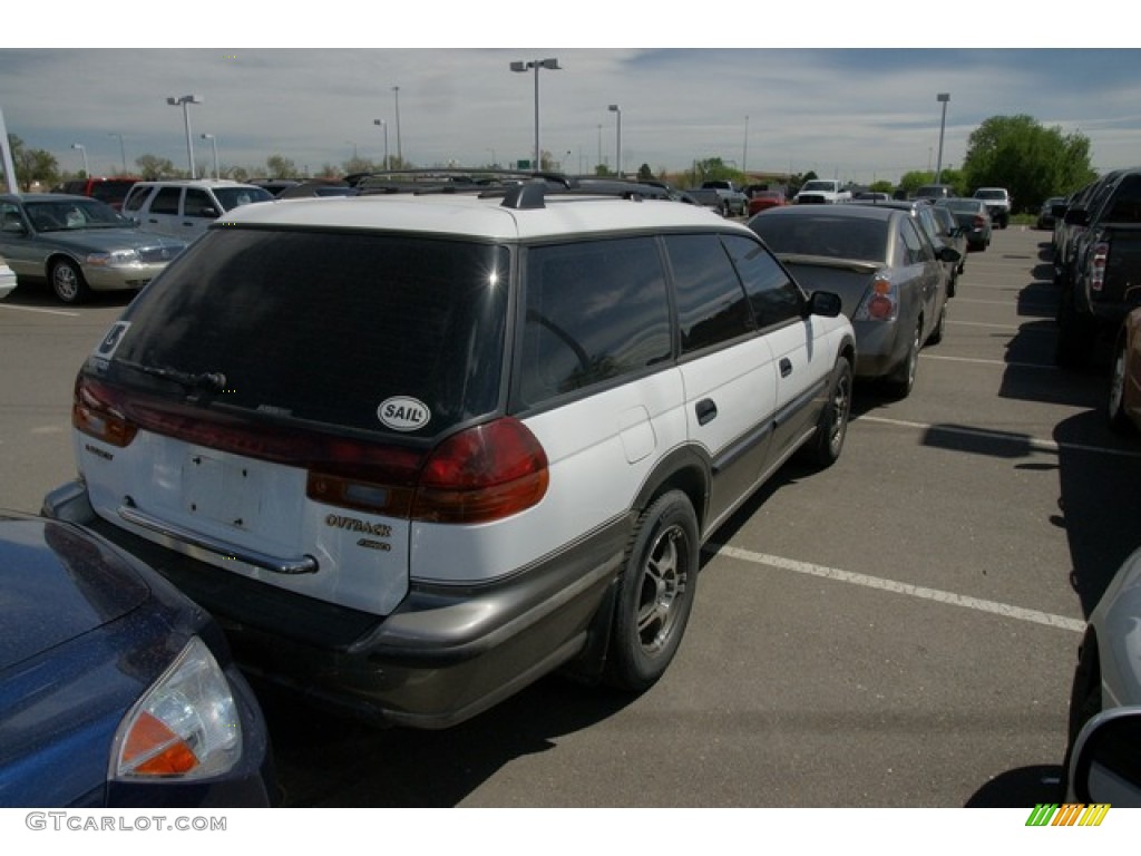 1999 Legacy Outback Wagon - Glacier White / Gray photo #2