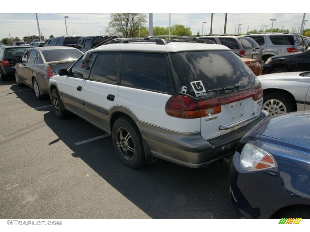 1999 Legacy Outback Wagon - Glacier White / Gray photo #3