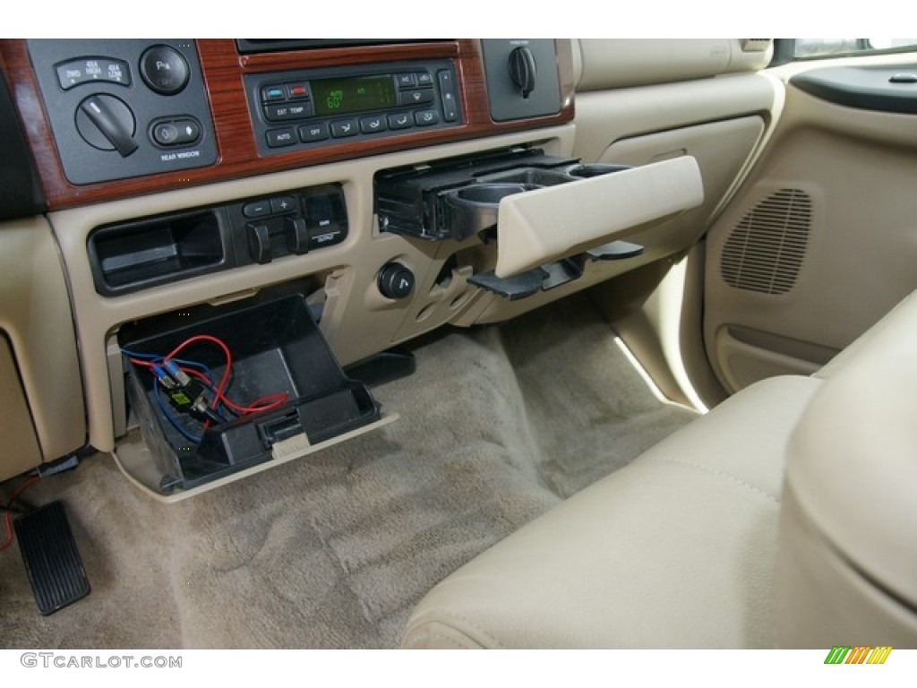2006 F350 Super Duty Lariat FX4 Crew Cab 4x4 - Dark Green Satin Metallic / Tan photo #8
