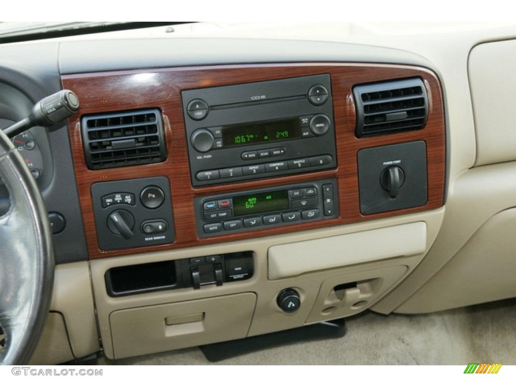 2006 F350 Super Duty Lariat FX4 Crew Cab 4x4 - Dark Green Satin Metallic / Tan photo #22
