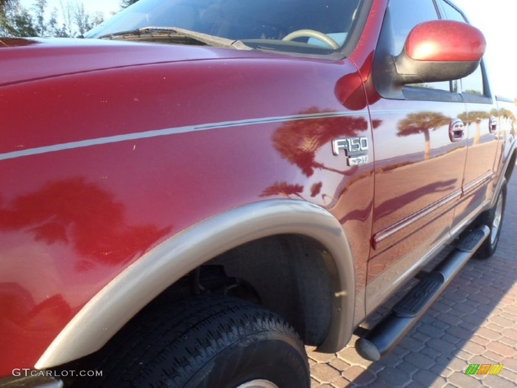 2002 F150 Lariat SuperCrew 4x4 - Toreador Red Metallic / Medium Parchment photo #15