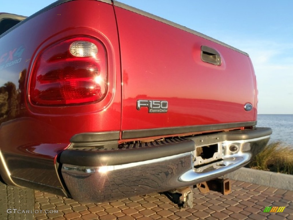 2002 F150 Lariat SuperCrew 4x4 - Toreador Red Metallic / Medium Parchment photo #21