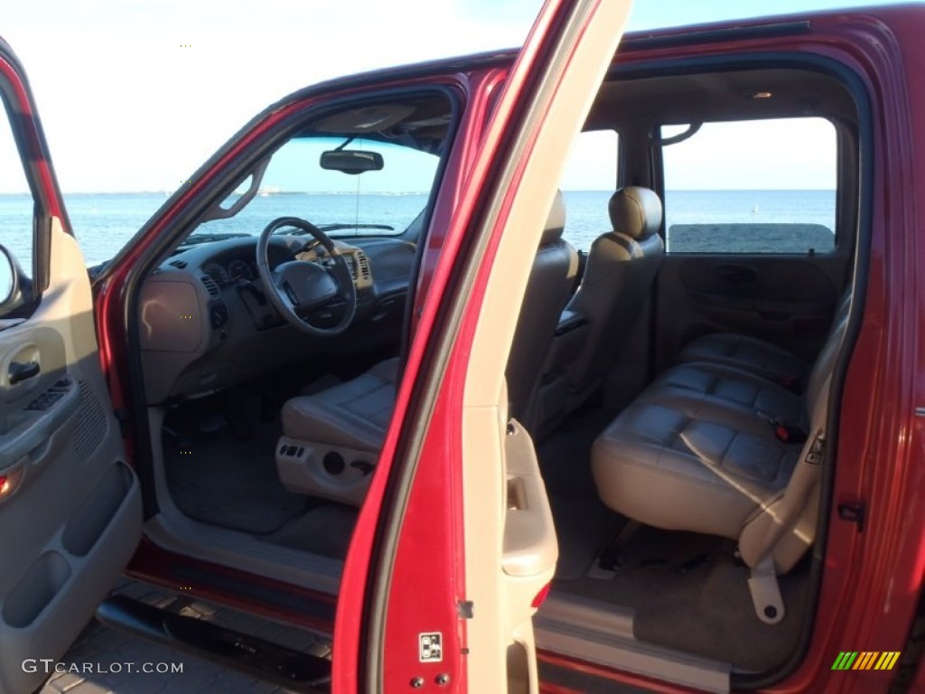 2002 F150 Lariat SuperCrew 4x4 - Toreador Red Metallic / Medium Parchment photo #52