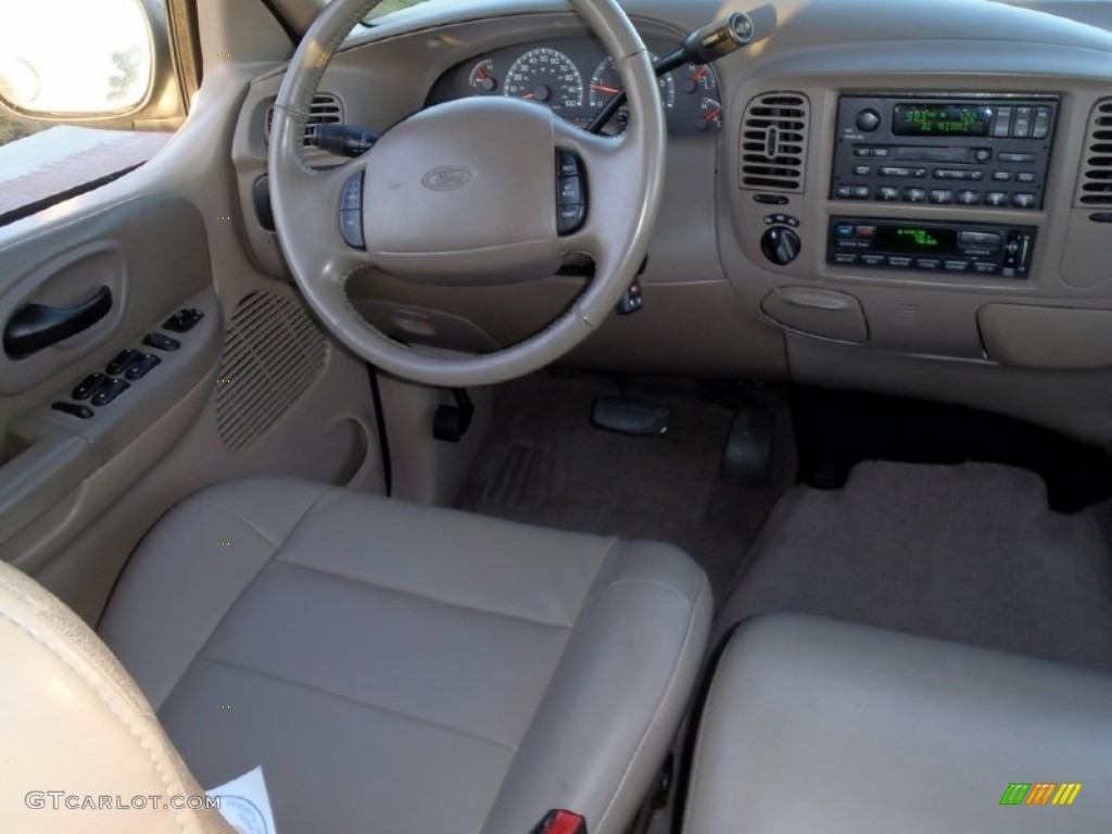2002 F150 Lariat SuperCrew 4x4 - Toreador Red Metallic / Medium Parchment photo #73