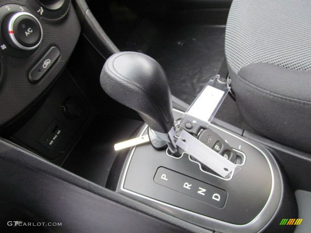 2012 Hyundai Accent GS 5 Door 6 Speed Shiftronic Automatic Transmission Photo #64461012