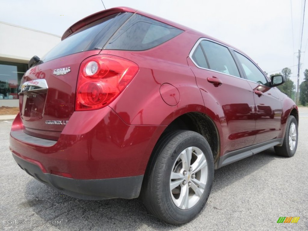 2010 Equinox LS - Cardinal Red Metallic / Jet Black/Light Titanium photo #7