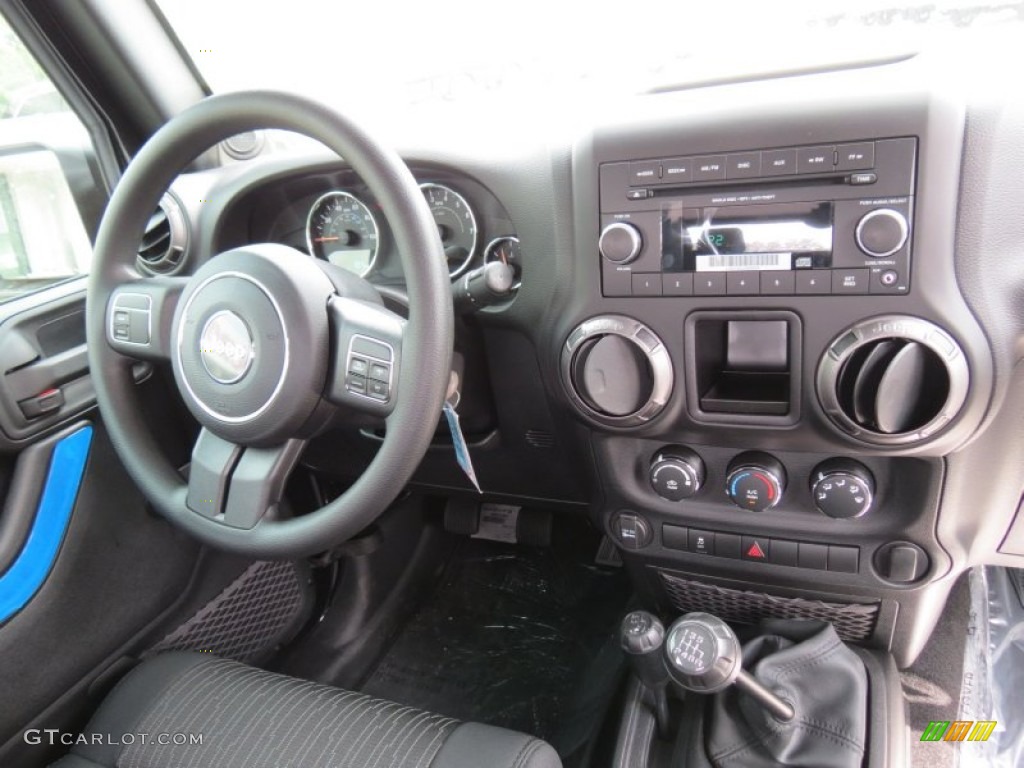 2012 Wrangler Sport 4x4 - Black / Black photo #16