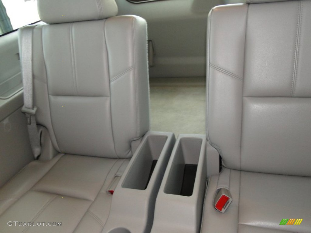 Light Titanium/Dark Titanium Interior 2007 Chevrolet Suburban 1500 LT Photo #64469752