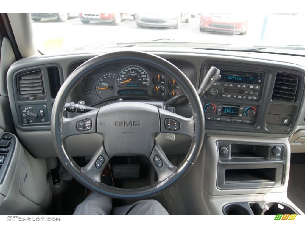 2004 GMC Yukon SLT Pewter/Dark Pewter Dashboard Photo #64472766