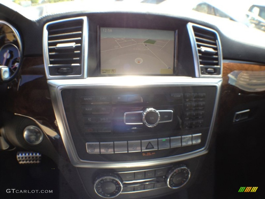 2012 ML 63 AMG 4Matic - Palladium Silver Metallic / designo Black photo #34