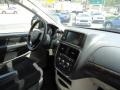 Dark Charcoal Pearl - Grand Caravan Mainstreet Photo No. 13