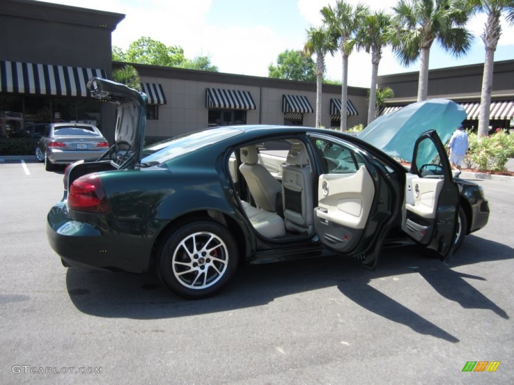 2004 Grand Prix GTP Sedan - Polo Green Metallic / Parchment/Dark Pewter photo #21